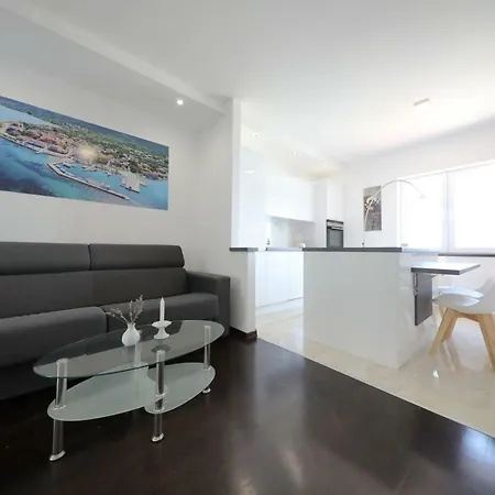 Apartament Postimana *
